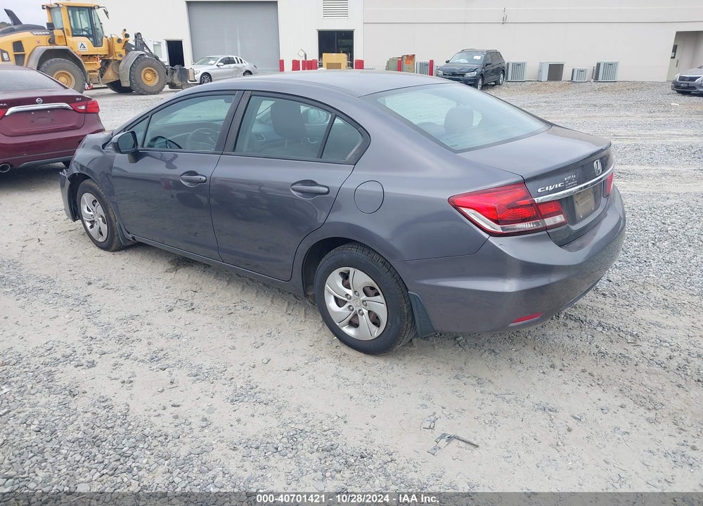 2015 HONDA CIVIC LX VIN: 19XFB2F57FE117187