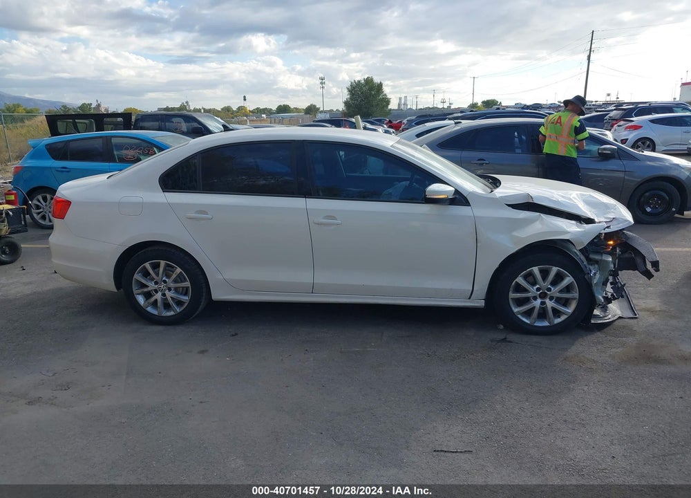 2011 VOLKSWAGEN JETTA 2.5L SE VIN: 3VWDZ7AJ0BM396936