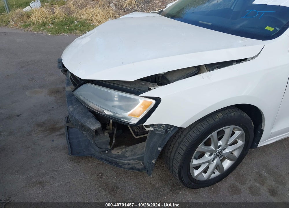 2011 VOLKSWAGEN JETTA 2.5L SE VIN: 3VWDZ7AJ0BM396936