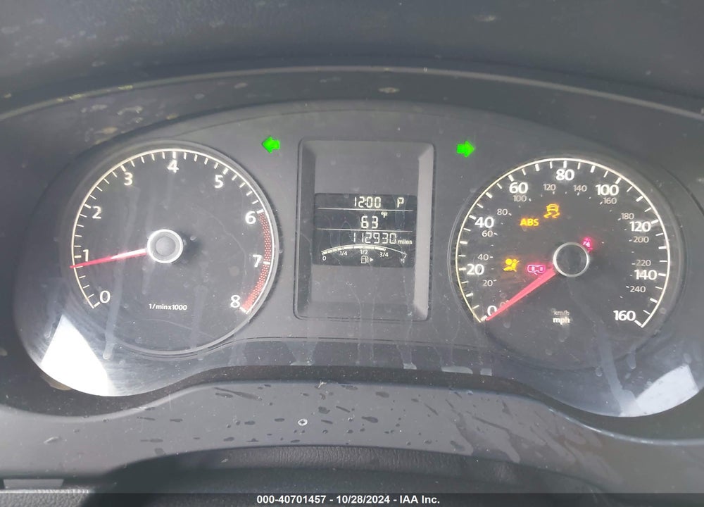 2011 VOLKSWAGEN JETTA 2.5L SE VIN: 3VWDZ7AJ0BM396936
