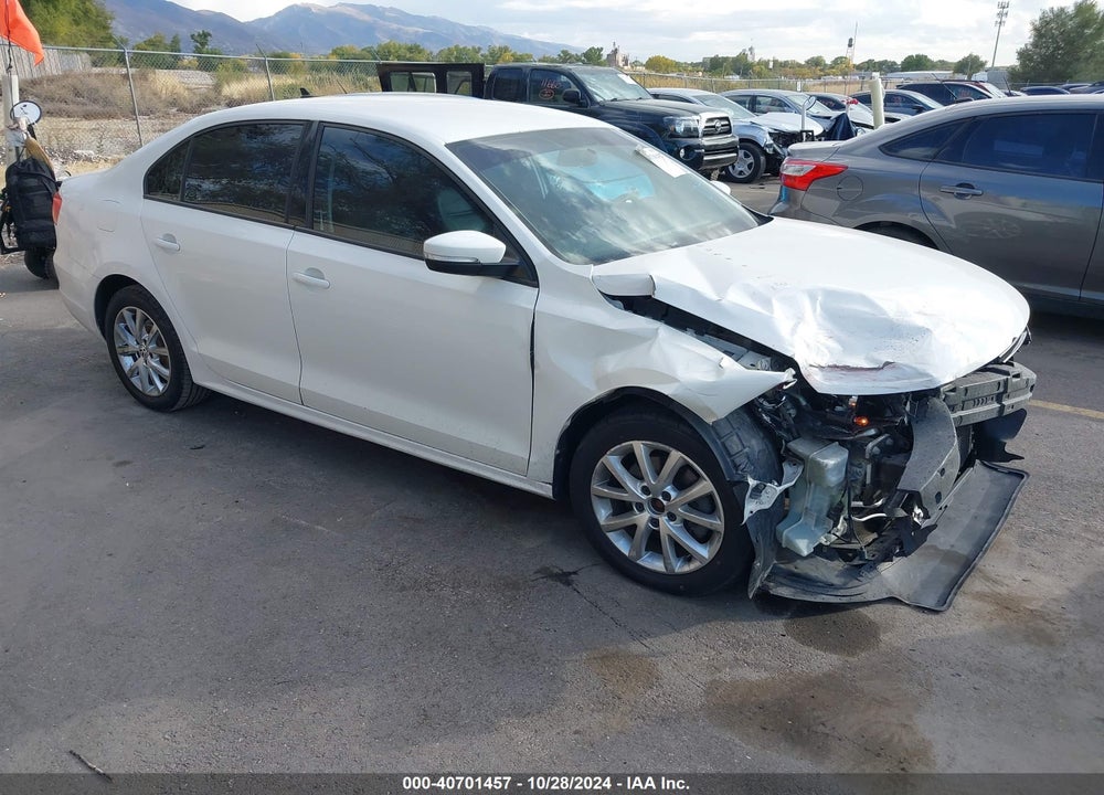 2011 VOLKSWAGEN JETTA 2.5L SE VIN: 3VWDZ7AJ0BM396936