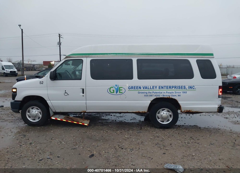 2011 FORD E-350 SUPER DUTY COMMERCIAL VIN: 1FTSS3EL0BDA04374