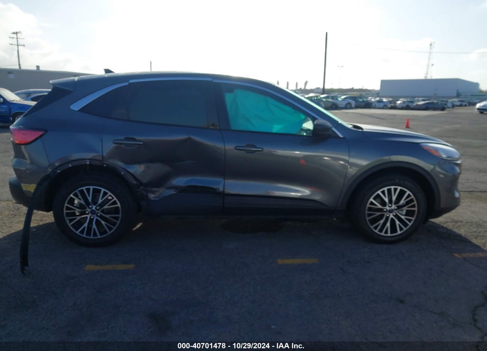 2022 FORD ESCAPE SE PLUG-IN HYBRID VIN: 1FMCU0EZ2NUA57904
