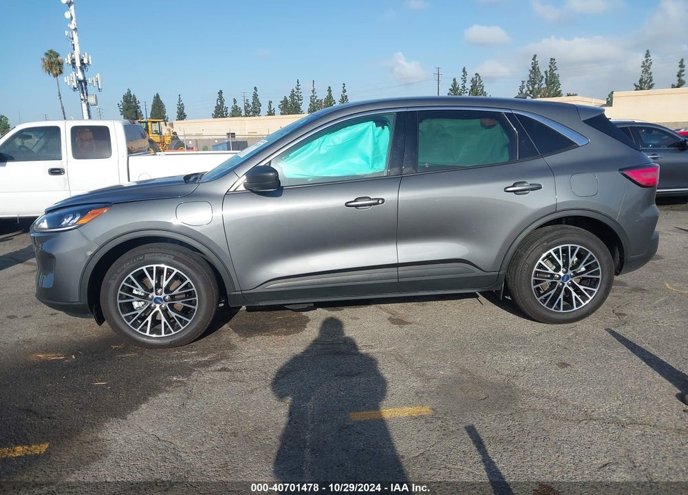 2022 FORD ESCAPE SE PLUG-IN HYBRID VIN: 1FMCU0EZ2NUA57904