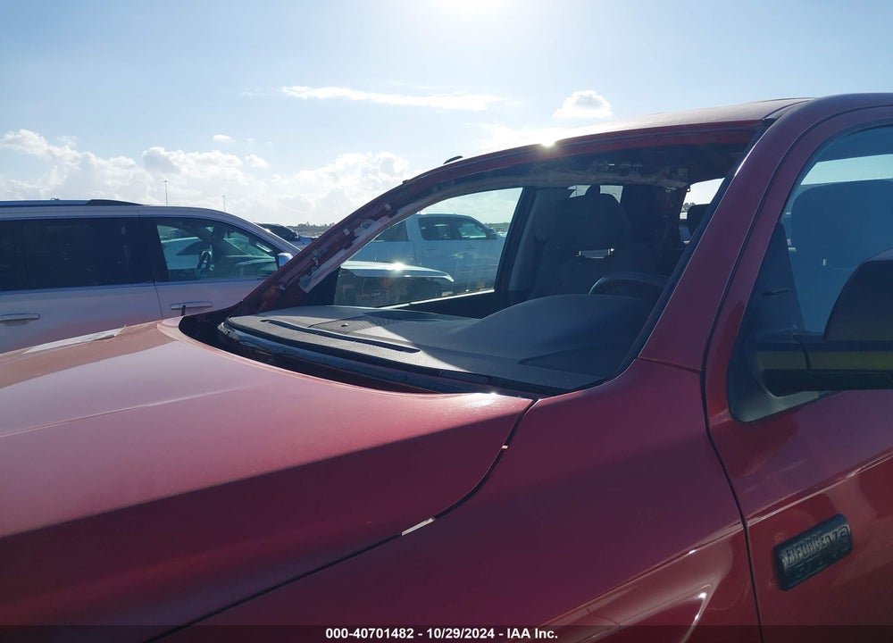 2019 TOYOTA TUNDRA SR5 5.7L V8 VIN: 5TFUW5F16KX783574