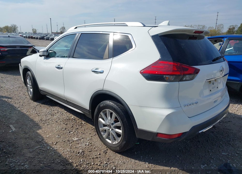 2017 NISSAN ROGUE SV VIN: KNMAT2MT8HP589314