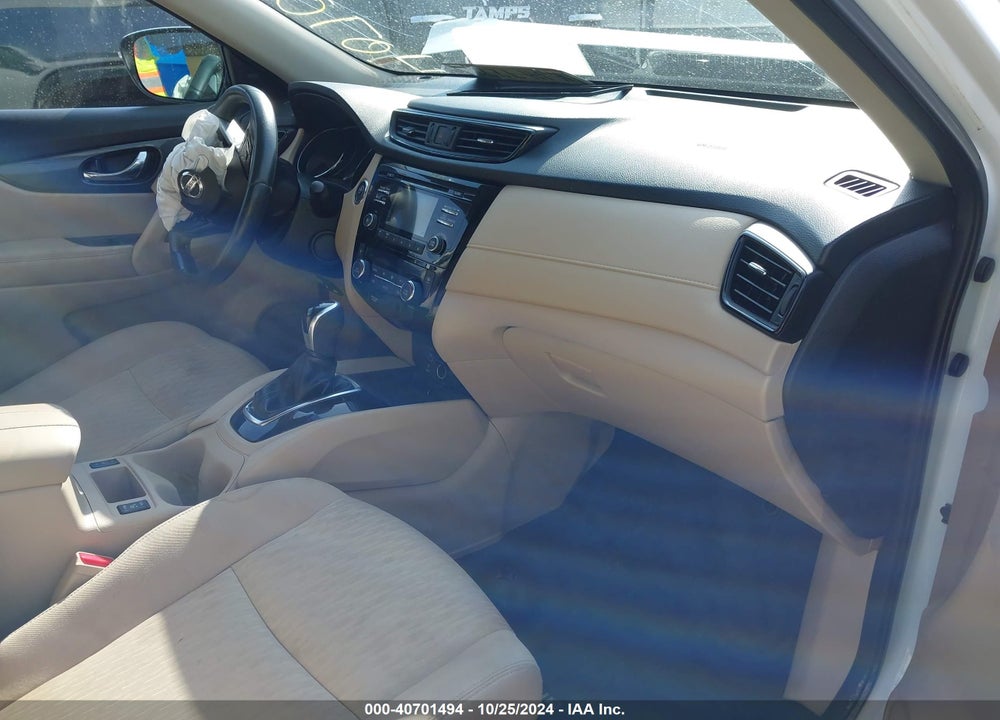 2017 NISSAN ROGUE SV VIN: KNMAT2MT8HP589314