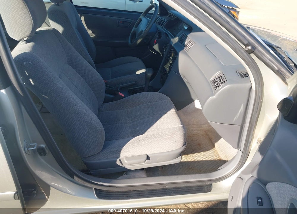 2001 TOYOTA CAMRY LE V6 VIN: JT2BF22K710300839