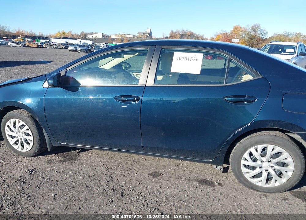 2018 TOYOTA COROLLA LE VIN: 2T1BURHE8JC104230