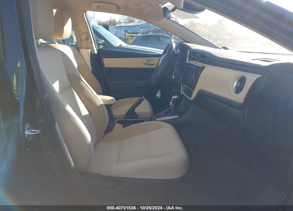 2018 TOYOTA COROLLA LE VIN: 2T1BURHE8JC104230