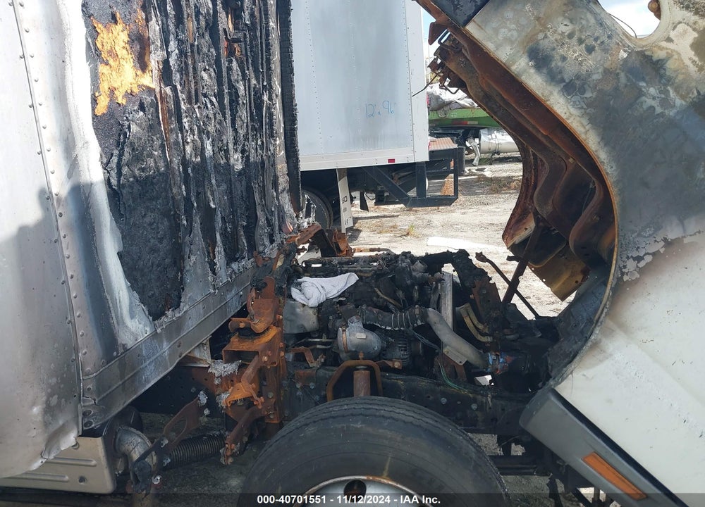 2005 MITSUBISHI FUSO TRUCK FE 83D VIN: JL6AAG1S95K001094
