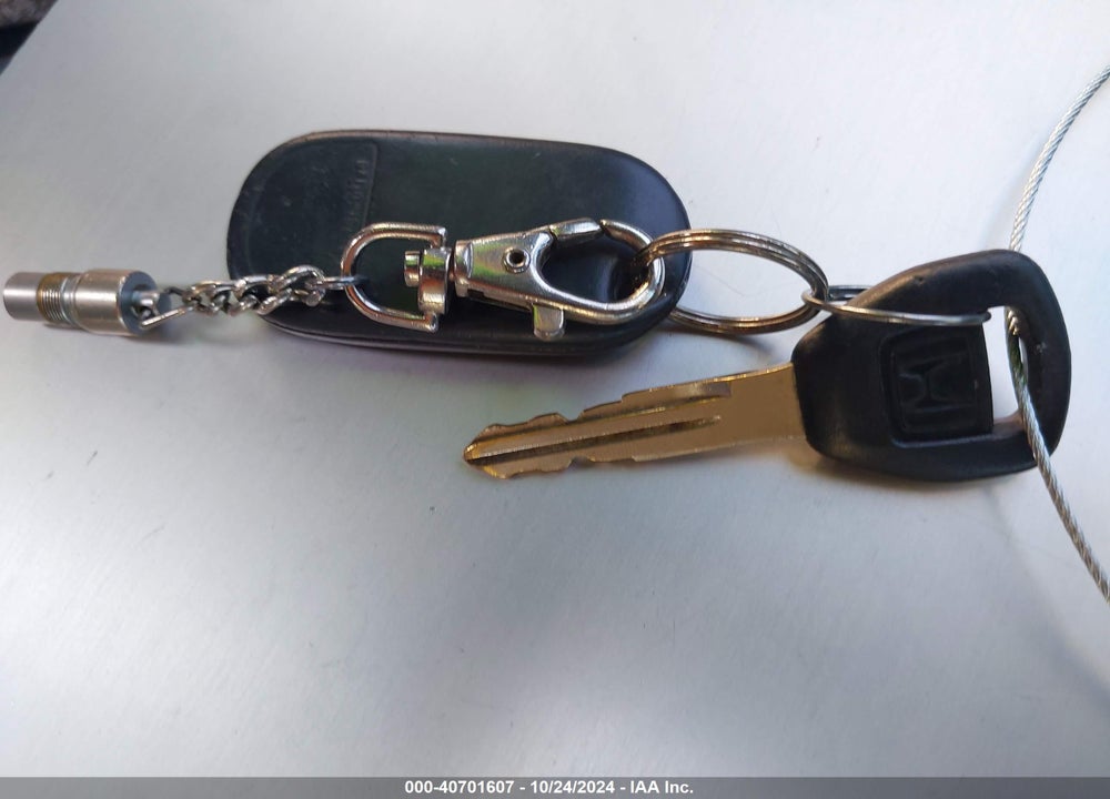 2001 HONDA ACCORD 3.0 EX VIN: 1HGCG16531A061003
