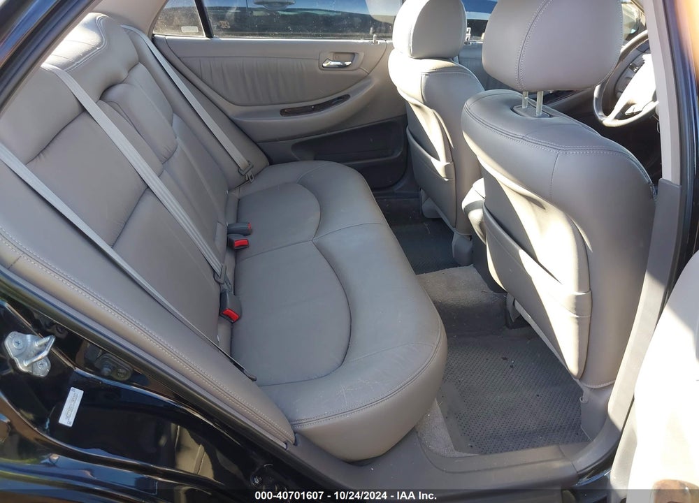 2001 HONDA ACCORD 3.0 EX VIN: 1HGCG16531A061003