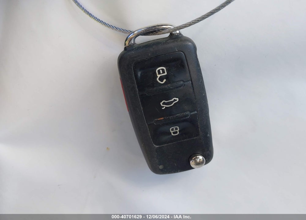 2014 VOLKSWAGEN JETTA 1.8T SEL VIN: 3VWL17AJXEM439329