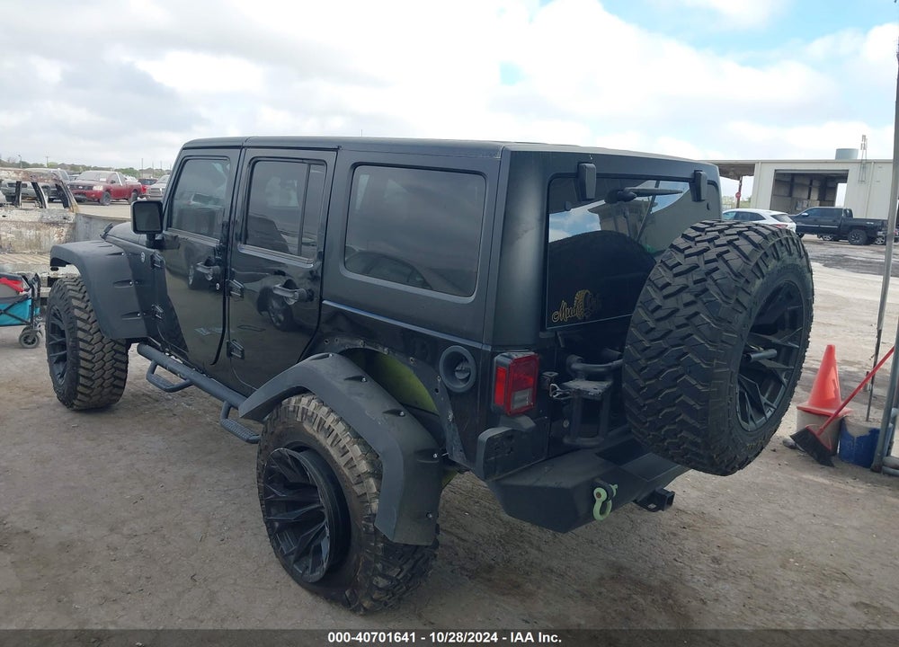 2017 JEEP WRANGLER UNLIMITED SPORT 4X4 VIN: 1C4BJWDG3HL613336