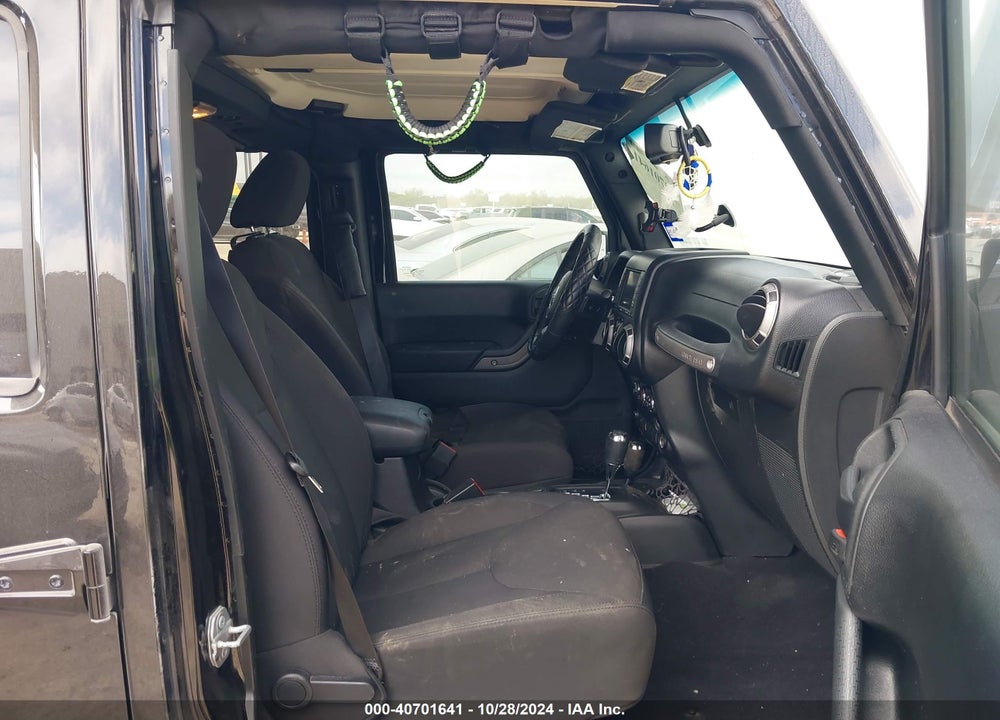 2017 JEEP WRANGLER UNLIMITED SPORT 4X4 VIN: 1C4BJWDG3HL613336
