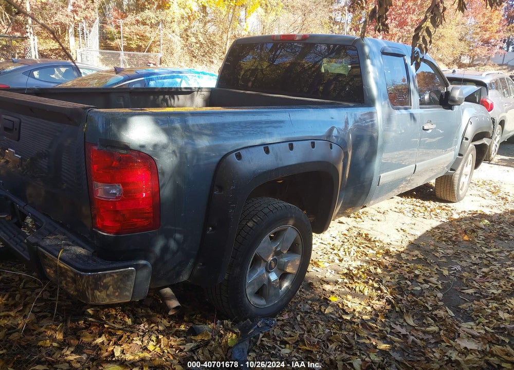 2007 CHEVROLET SILVERADO 1500 LT1 VIN: 1GCEK19J87Z562638