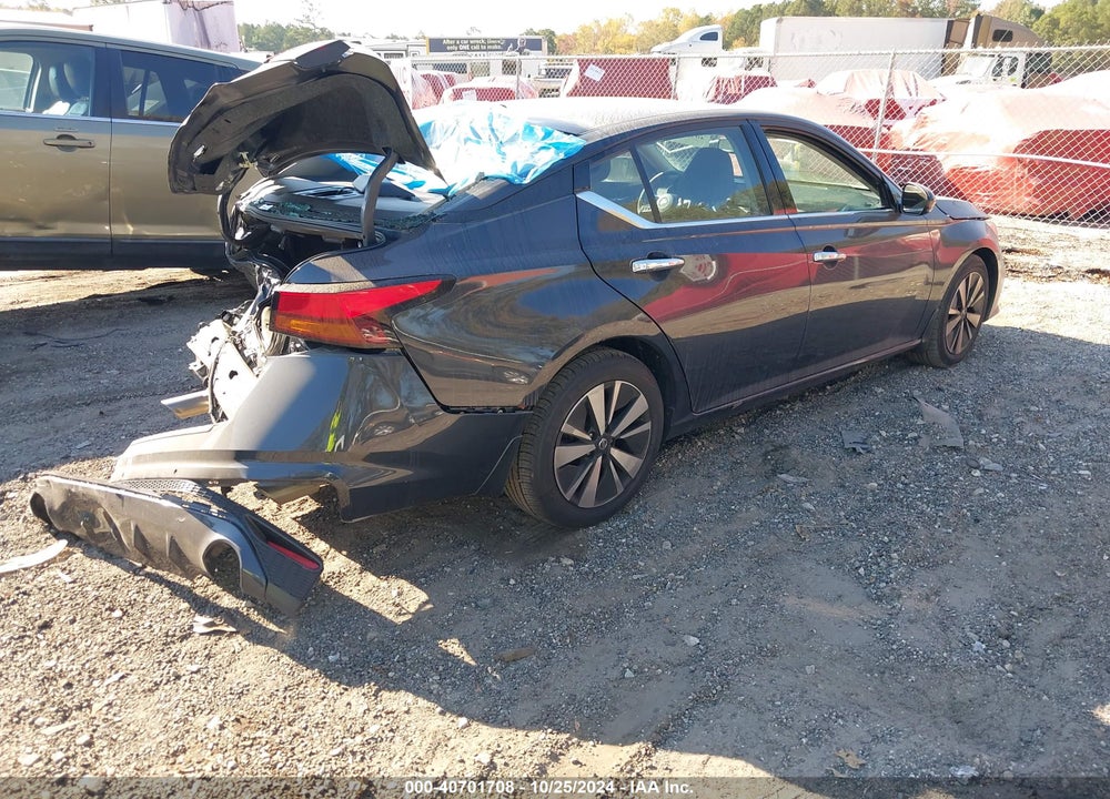 2020 NISSAN ALTIMA SV FWD VIN: 1N4BL4DV9LC285433