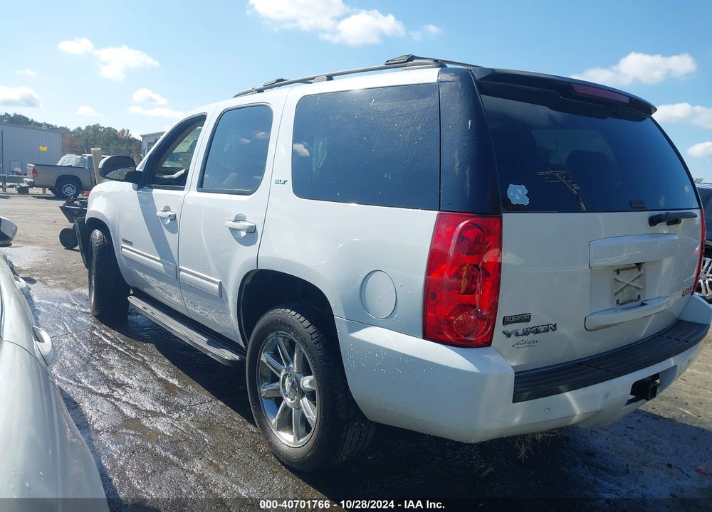 2011 GMC YUKON SLT VIN: 1GKS2CE01BR204001