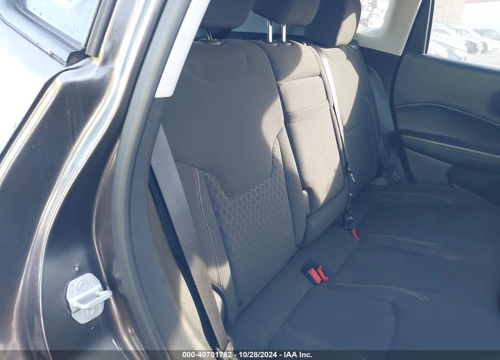 2019 JEEP COMPASS SPORT 4X4 VIN: 3C4NJDAB8KT723756