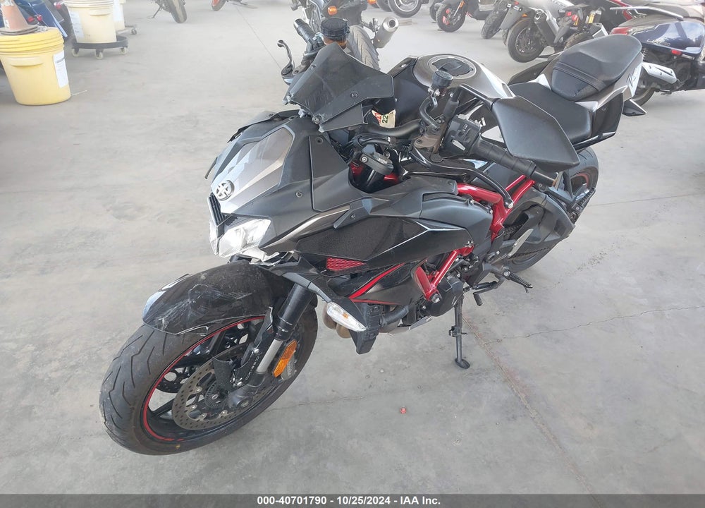 2022 KAWASAKI ZR1000 K VIN: JKAZRCK15NA014041