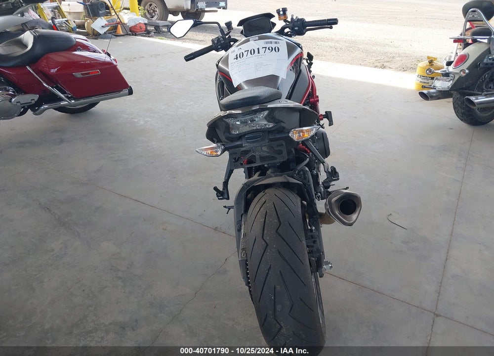 2022 KAWASAKI ZR1000 K VIN: JKAZRCK15NA014041