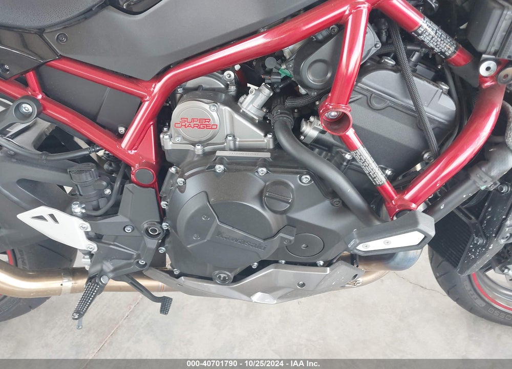 2022 KAWASAKI ZR1000 K VIN: JKAZRCK15NA014041