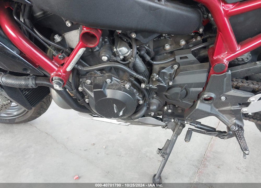 2022 KAWASAKI ZR1000 K VIN: JKAZRCK15NA014041