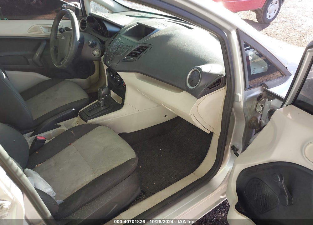 2011 FORD FIESTA VIN: 3FADP4AJ5BM167696