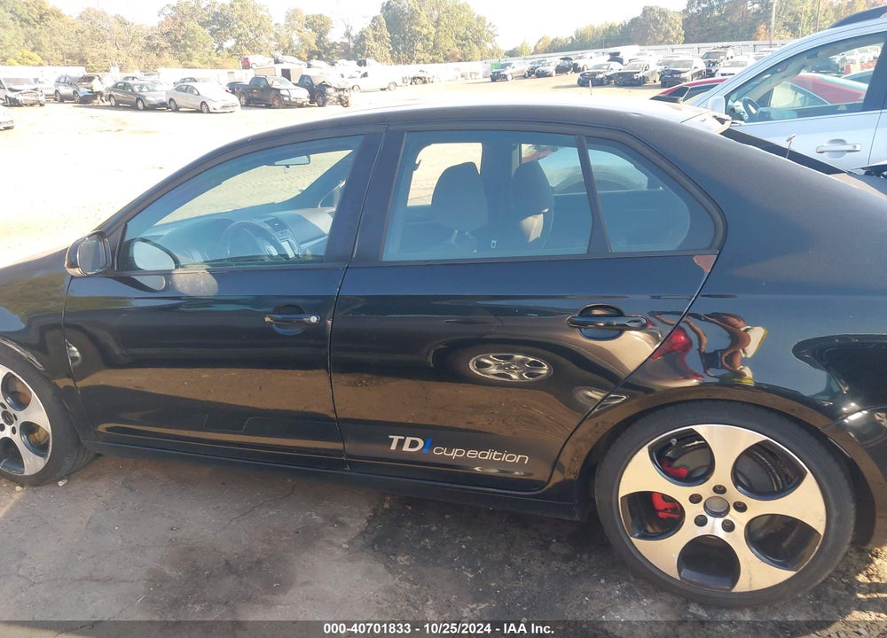 2010 VOLKSWAGEN JETTA TDI CUP EDITION VIN: 3VWHL7AJ0AM176004