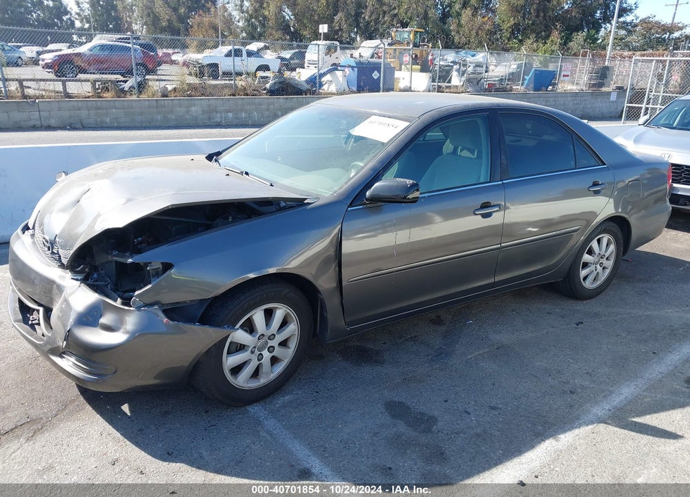 2004 TOYOTA CAMRY XLE VIN: 4T1BE30K74U795071