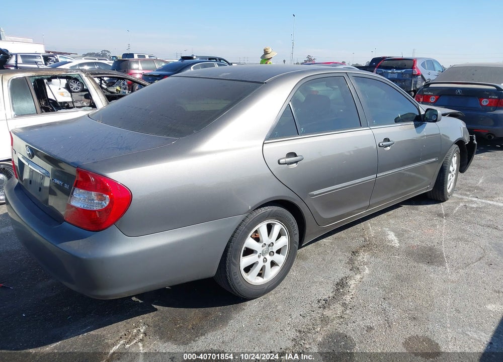 2004 TOYOTA CAMRY XLE VIN: 4T1BE30K74U795071