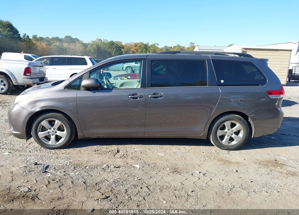 2013 TOYOTA SIENNA LE V6 8 PASSENGER VIN: 5TDKK3DC0DS321161