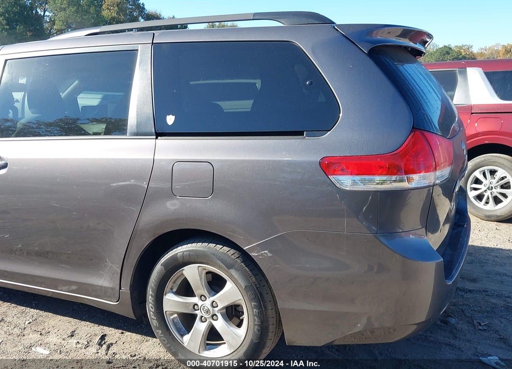 2013 TOYOTA SIENNA LE V6 8 PASSENGER VIN: 5TDKK3DC0DS321161