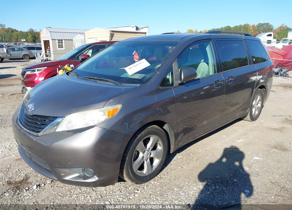 2013 TOYOTA SIENNA LE V6 8 PASSENGER VIN: 5TDKK3DC0DS321161