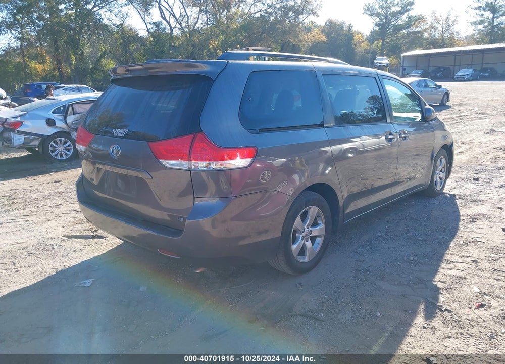 2013 TOYOTA SIENNA LE V6 8 PASSENGER VIN: 5TDKK3DC0DS321161