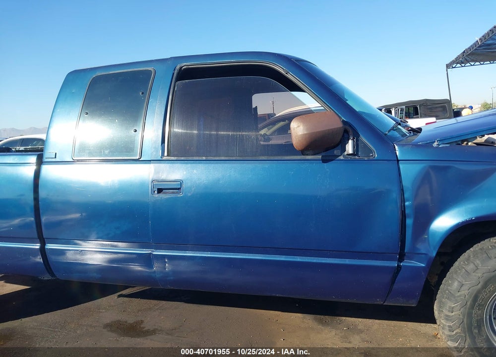 1992 CHEVROLET GMT-400 C1500 VIN: 2GCEC19K3N1100886