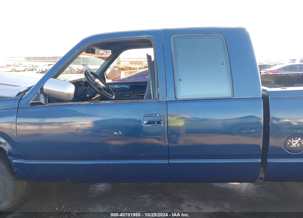 1992 CHEVROLET GMT-400 C1500 VIN: 2GCEC19K3N1100886