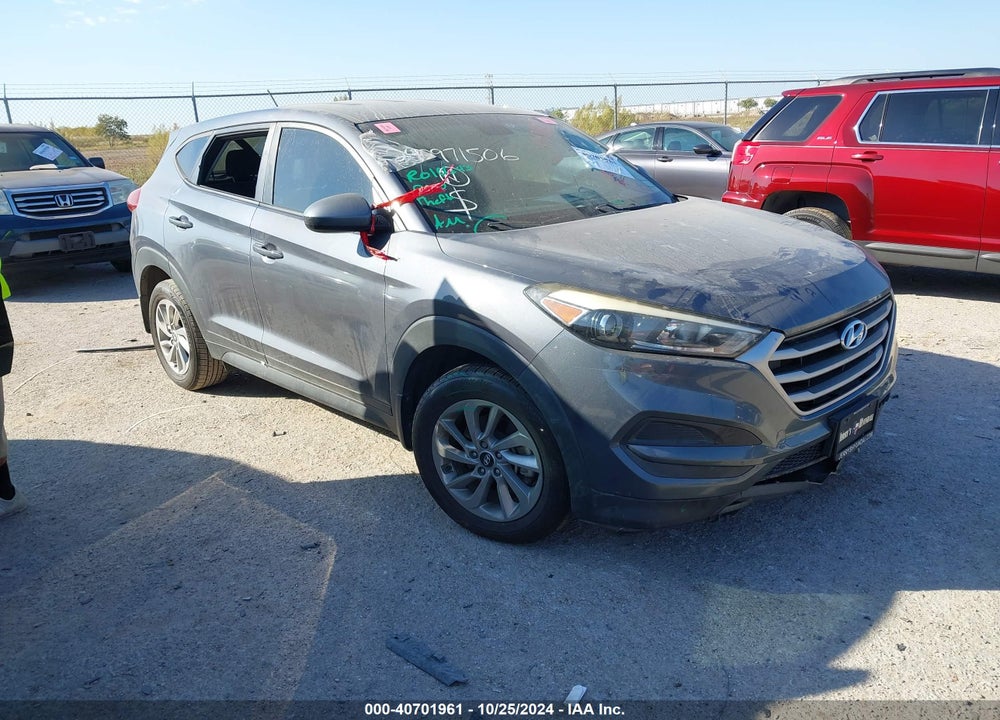 2018 HYUNDAI TUCSON SE VIN: KM8J23A41JU608777