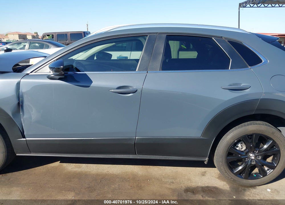 2022 MAZDA CX-30 CARBON EDITION VIN: 3MVDMBCL0NM456106