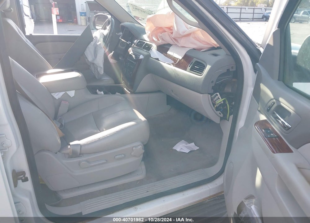 2012 CHEVROLET SUBURBAN 1500 LT VIN: 1GNSCJE07CR134042