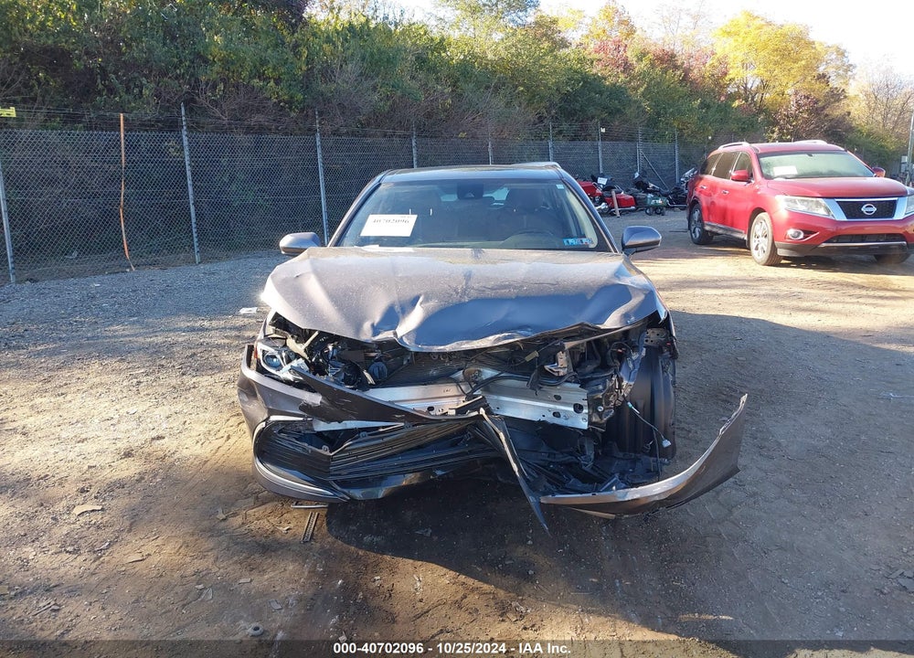 2021 TOYOTA CAMRY LE VIN: 4T1C11AKXMU612538