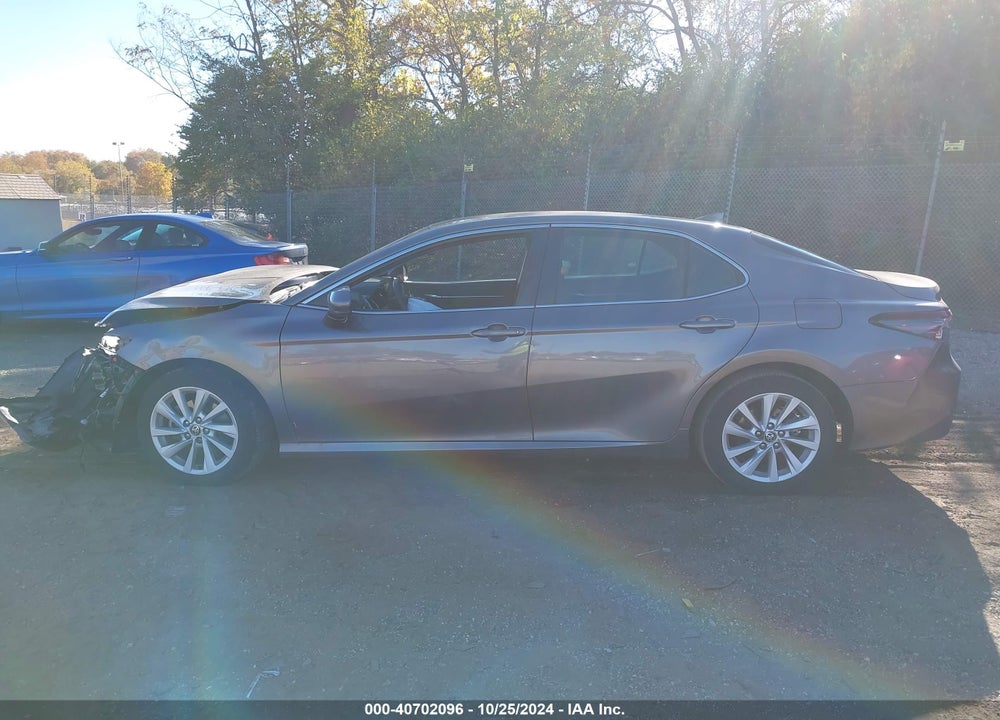 2021 TOYOTA CAMRY LE VIN: 4T1C11AKXMU612538