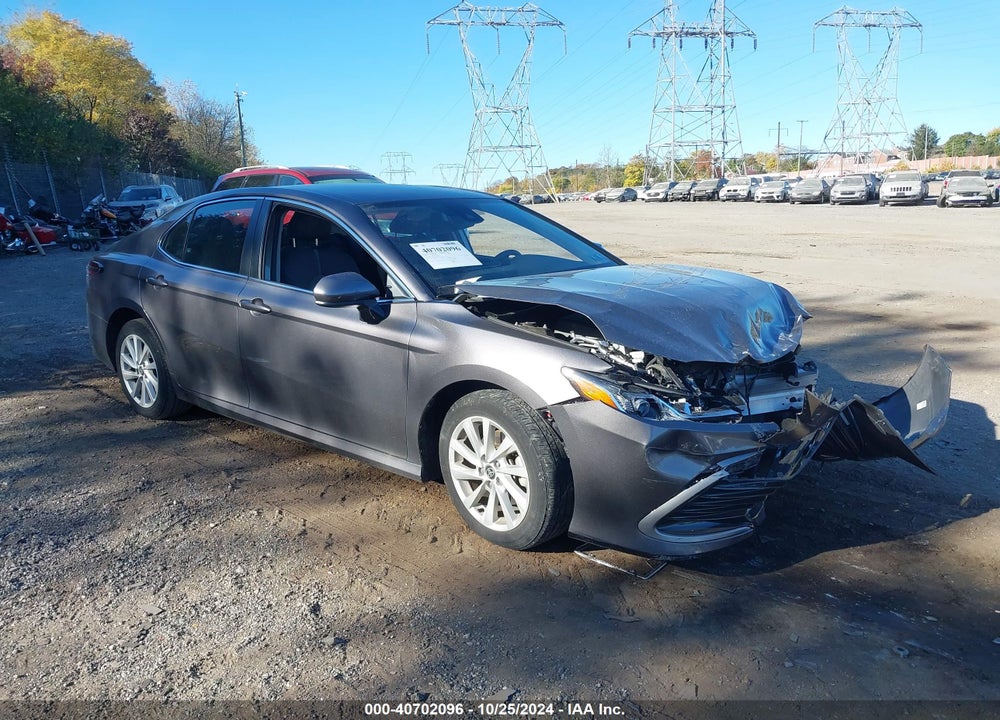 2021 TOYOTA CAMRY LE VIN: 4T1C11AKXMU612538