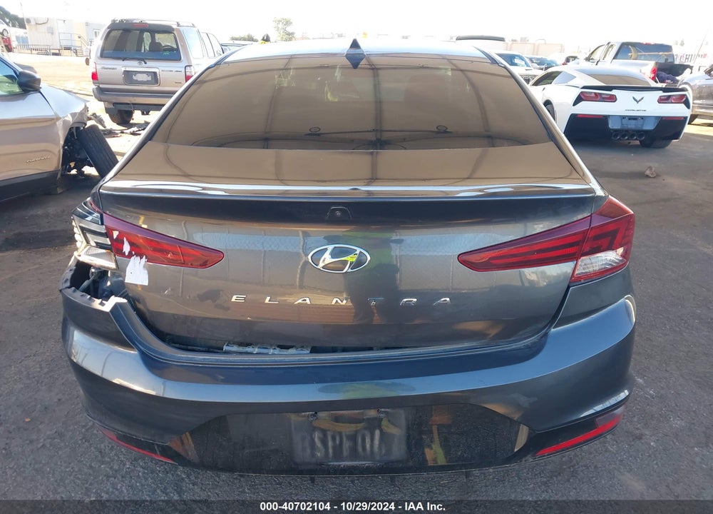2020 HYUNDAI ELANTRA VIN: 5NPD84LF6LH584851