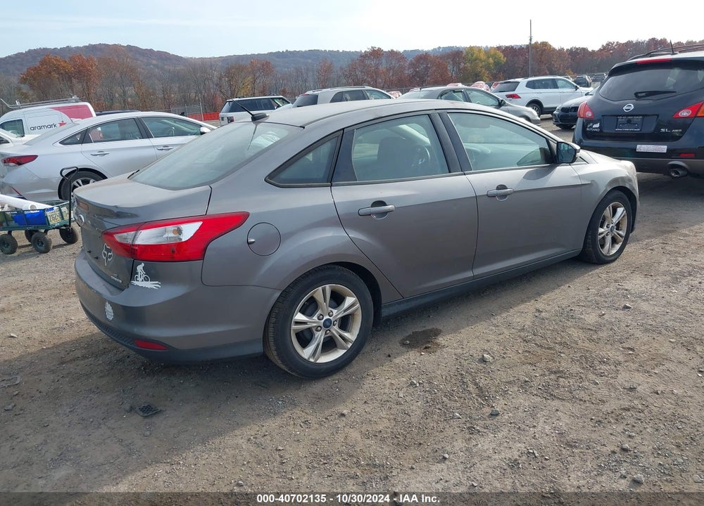 2014 FORD FOCUS SE VIN: 1FADP3F21EL180897