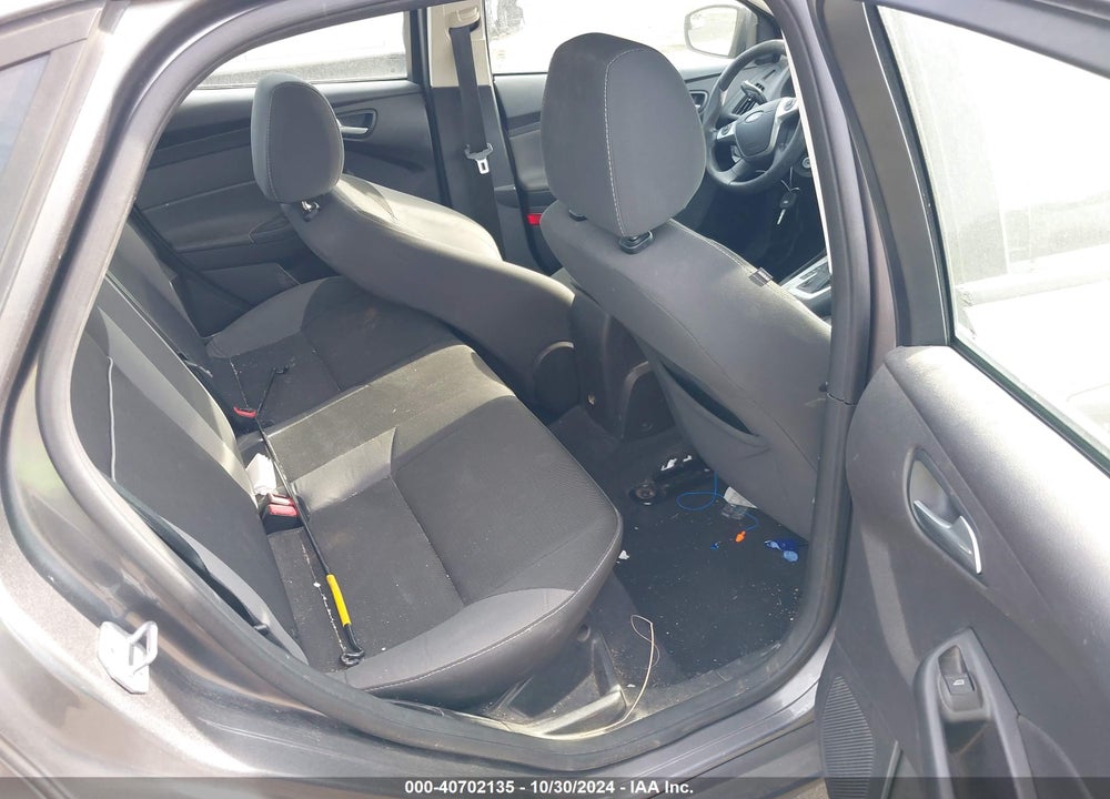 2014 FORD FOCUS SE VIN: 1FADP3F21EL180897