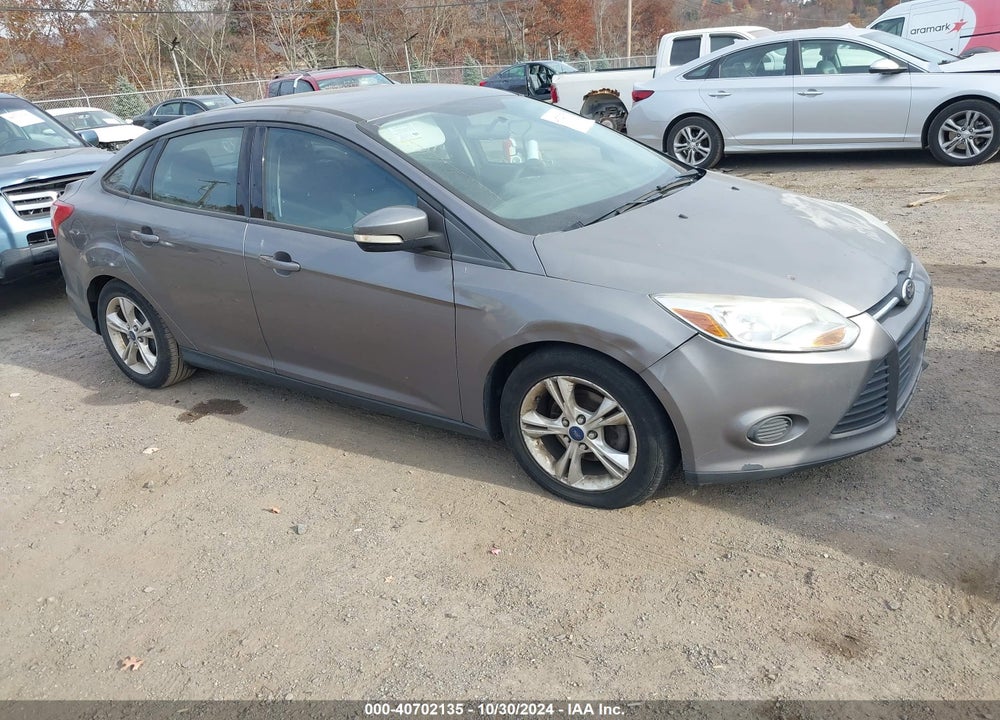 2014 FORD FOCUS SE VIN: 1FADP3F21EL180897