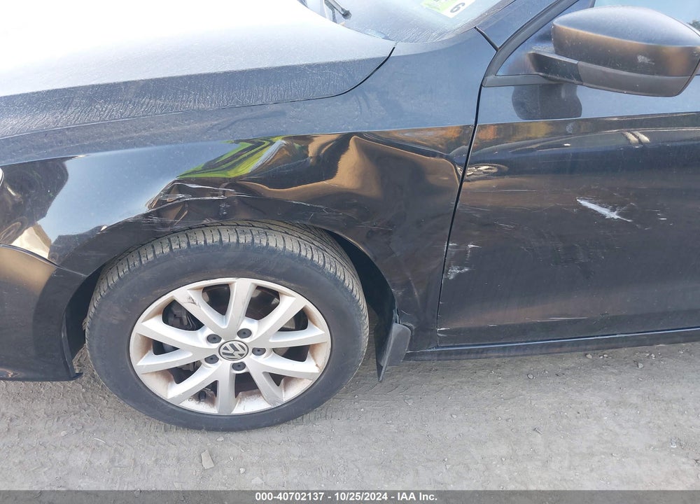 2015 VOLKSWAGEN JETTA 1.8T SE VIN: 3VWD17AJ4FM282449
