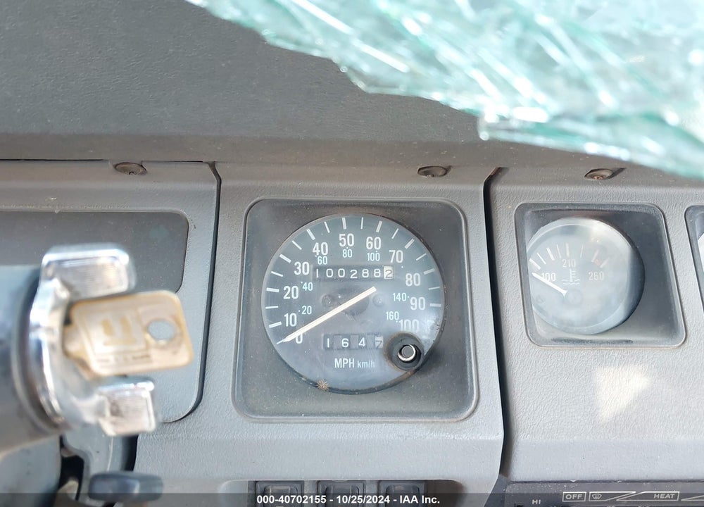1990 JEEP WRANGLER / YJ LAREDO VIN: 2J4FY59T1LJ513287